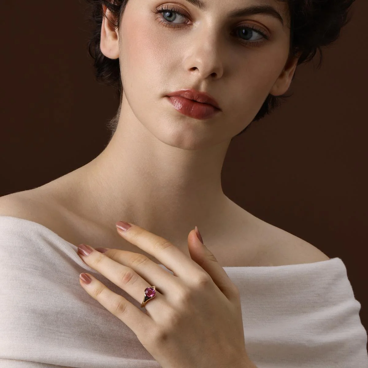 Evie-Oval Cut Lab Grown Pink Sapphire Gemstone Ring - Image 4