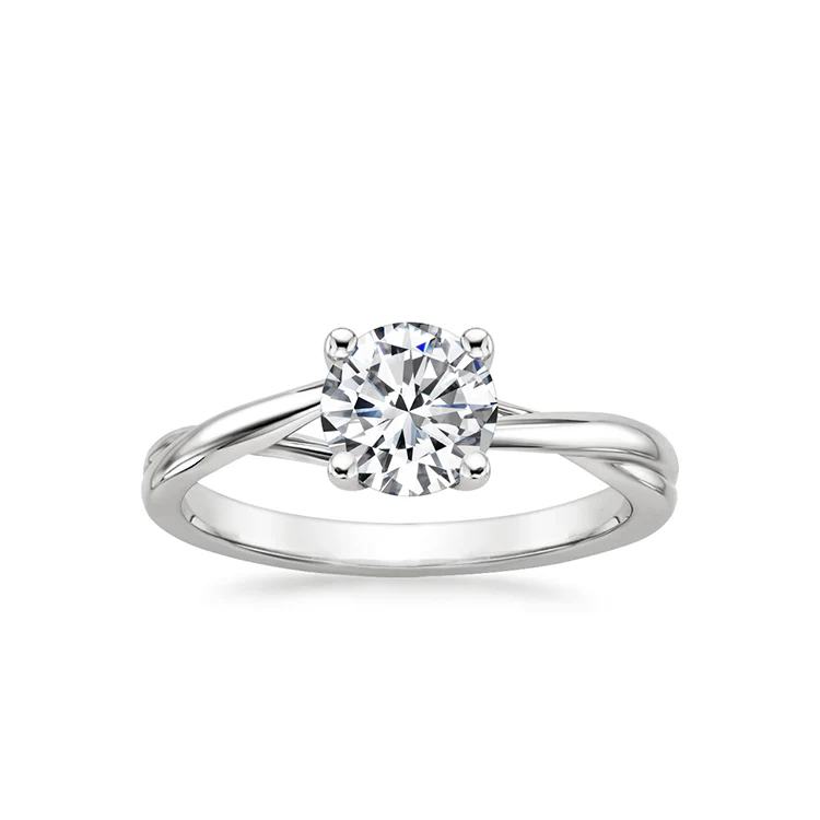 Livia - Round cut Lab Grown Diamond Ring